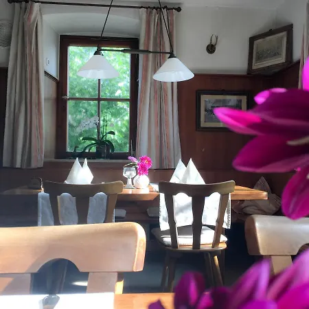 Hotel Zum Schwan Castell